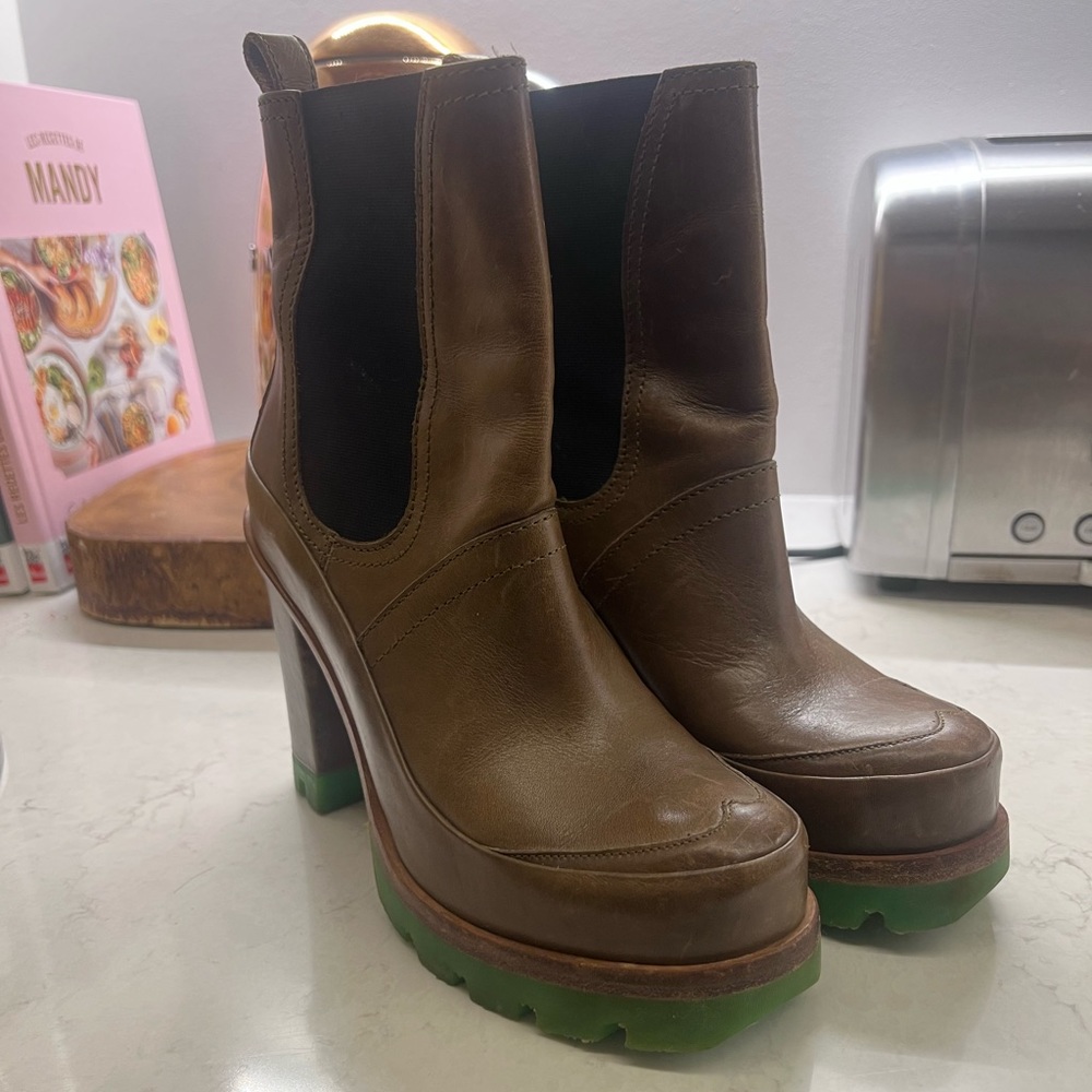 Hunter leather boots
